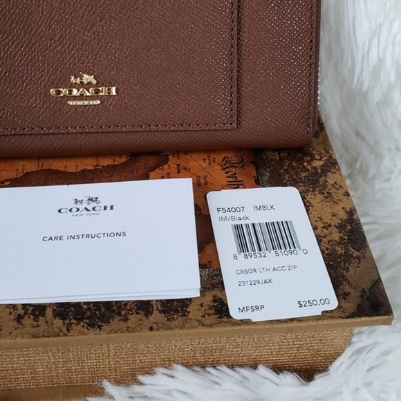 Brand New with Tag Coach Wallet Brown - Picture 3 of 4